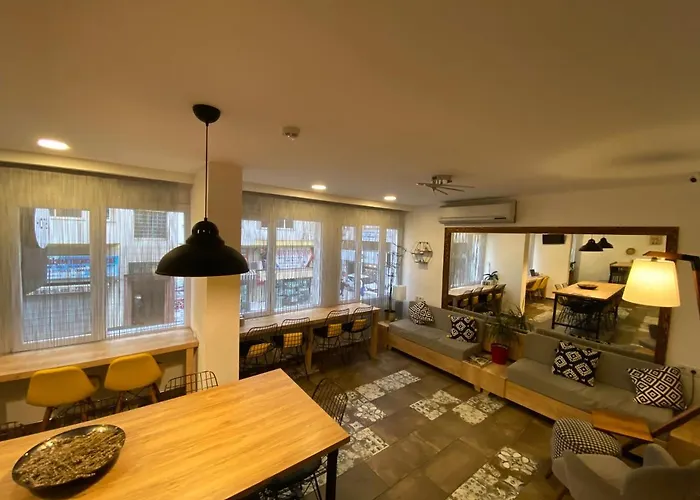 Piano Hotel