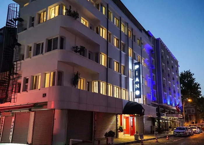 Piano Hotel