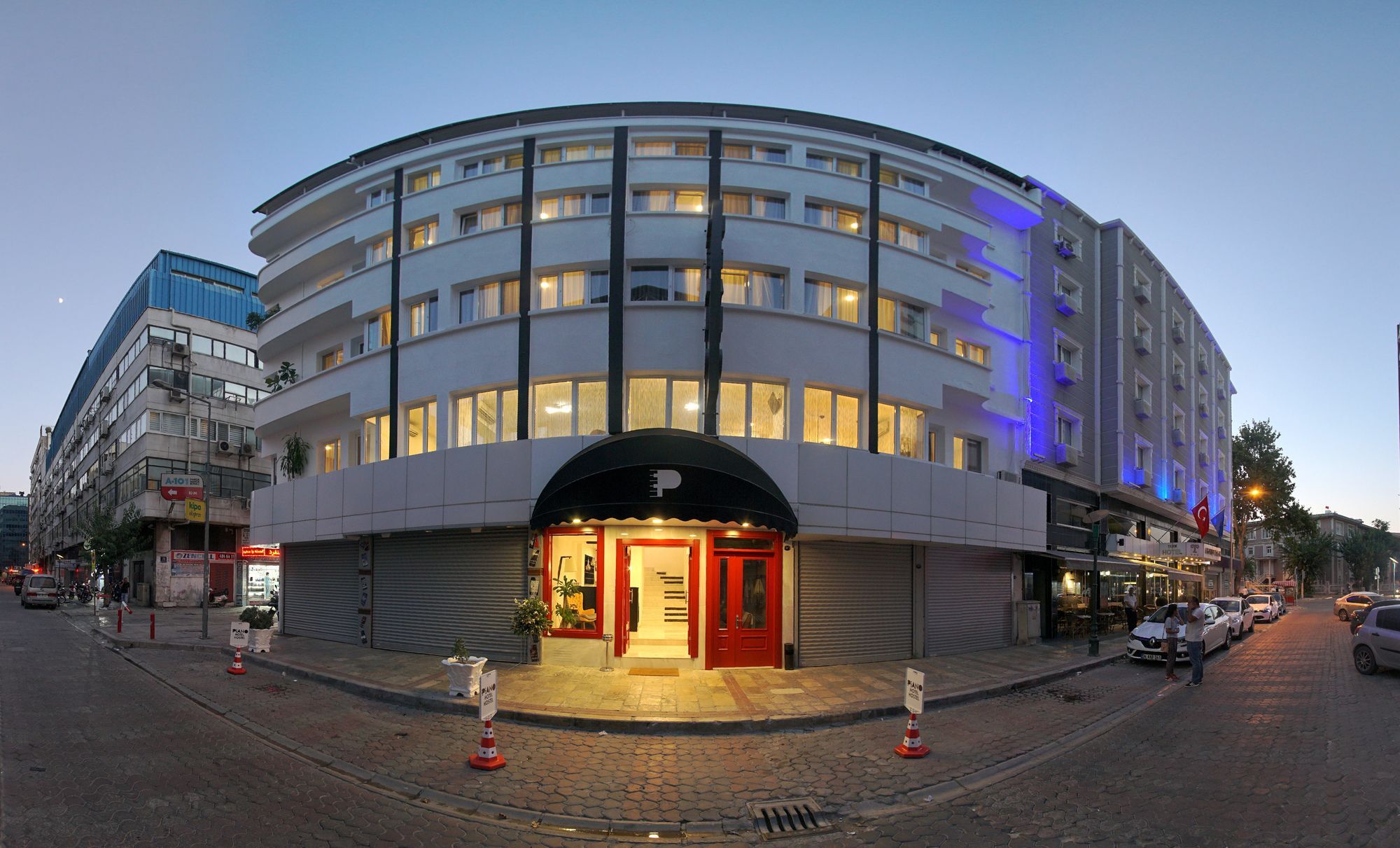 Hotel Piano 3*